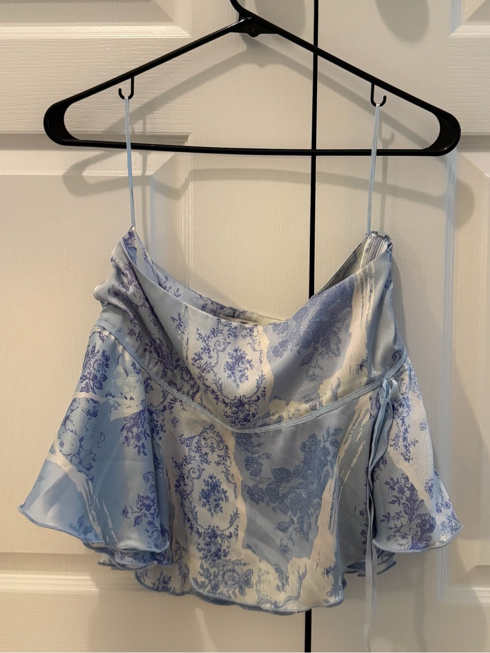 Stunning patterned low-rise skirt from Urban!